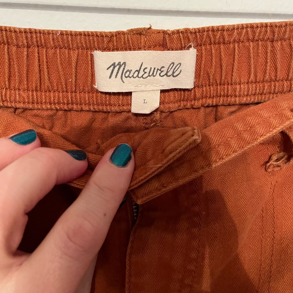 Women's Rust Shorts - Picture 2 of 4